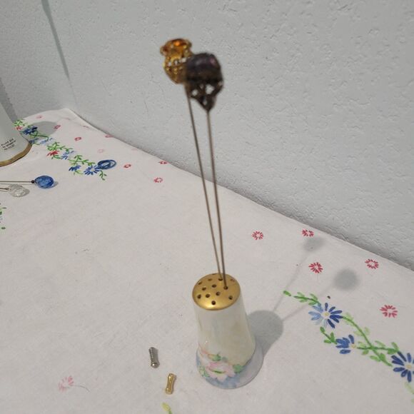 Vintage Hand Painted Porcelain 2.5" Floral Shaker Hat Pin Holder Floral Design - Picture 8 of 12